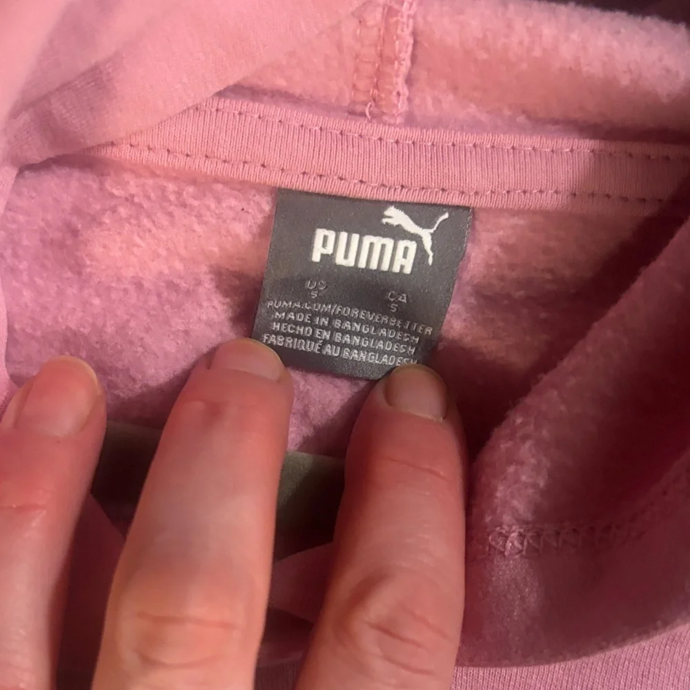 Puma Pink Hooded Pullover with Silver Logo & matching jogger set - Picture 8 of 10